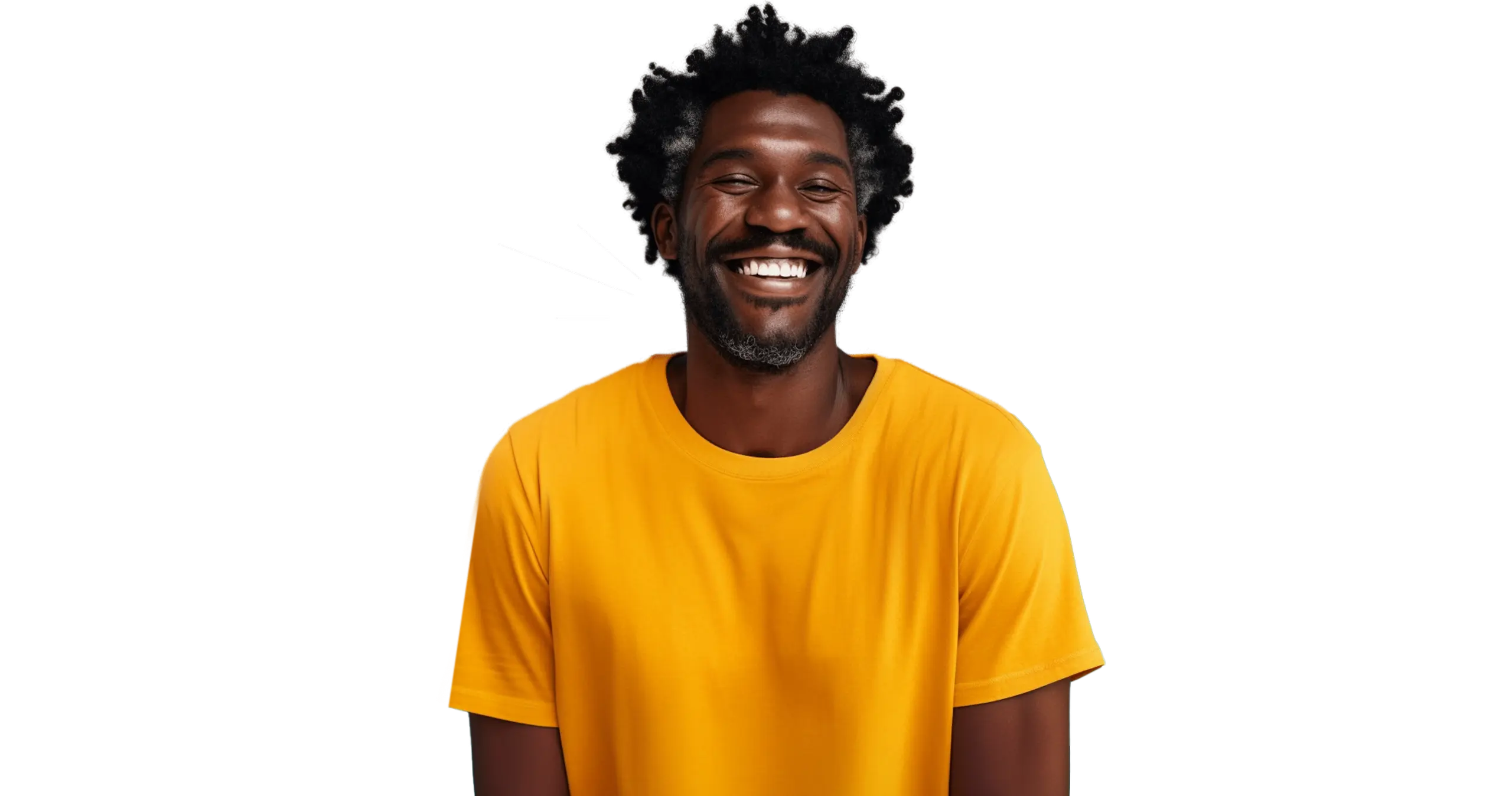 Een man in een geel T-shirt die lacht.