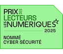 Un badge vert vif sur lequel est écrit Prix des Lecteurs Numériques 2025 nommé cyber sécurité.