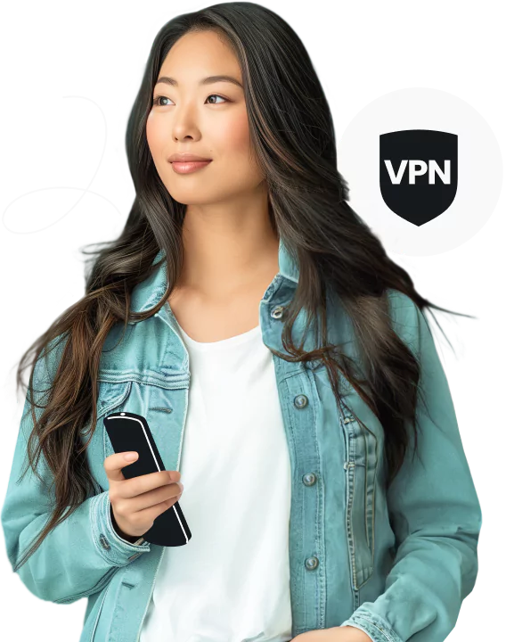 청자켓을 입고 미소 짓는 여성이 리모컨을 들고 서 있으며, 옆에는 흰색 원 안에 VPN 문구가 적힌 검은색 방패 마크가 있습니다.