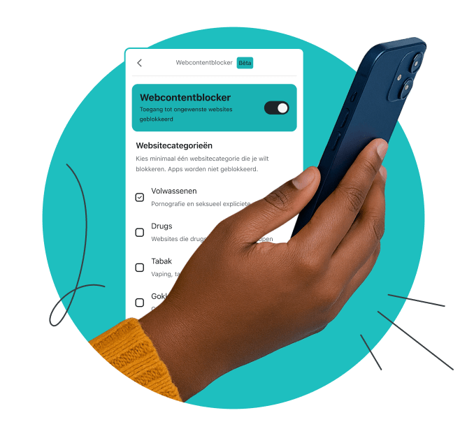Een hand die een smartphone vasthoudt voor een scherm met de tekst Webcontentblocker en een lijst van websitecategorieën.