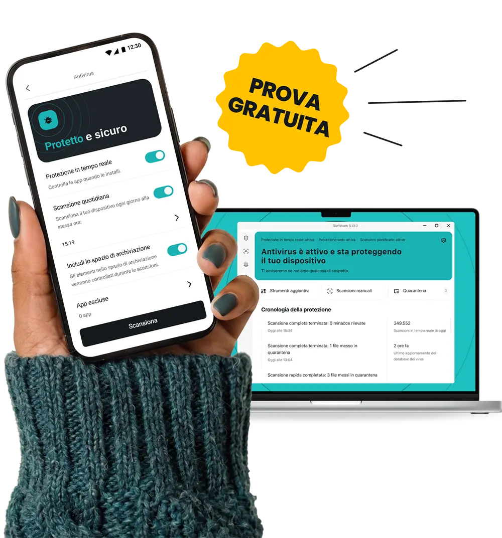 Una mano che tiene uno smartphone vicino a un computer portatile; su entrambi si vede l'interfaccia di Surfshark Antivirus e più in alto c'è un badge che indica la prova gratuita.